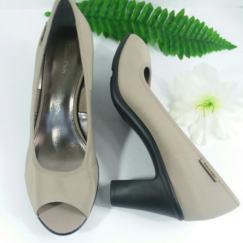 Calvin Klein Elissa Taupe Pump / Heel - Picture 7 of 8